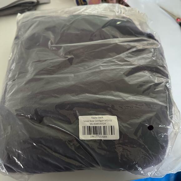 Taylor Swift Speak Now Purple Gold Stars Cardigan Size Medium Large - Picture 4 of 4